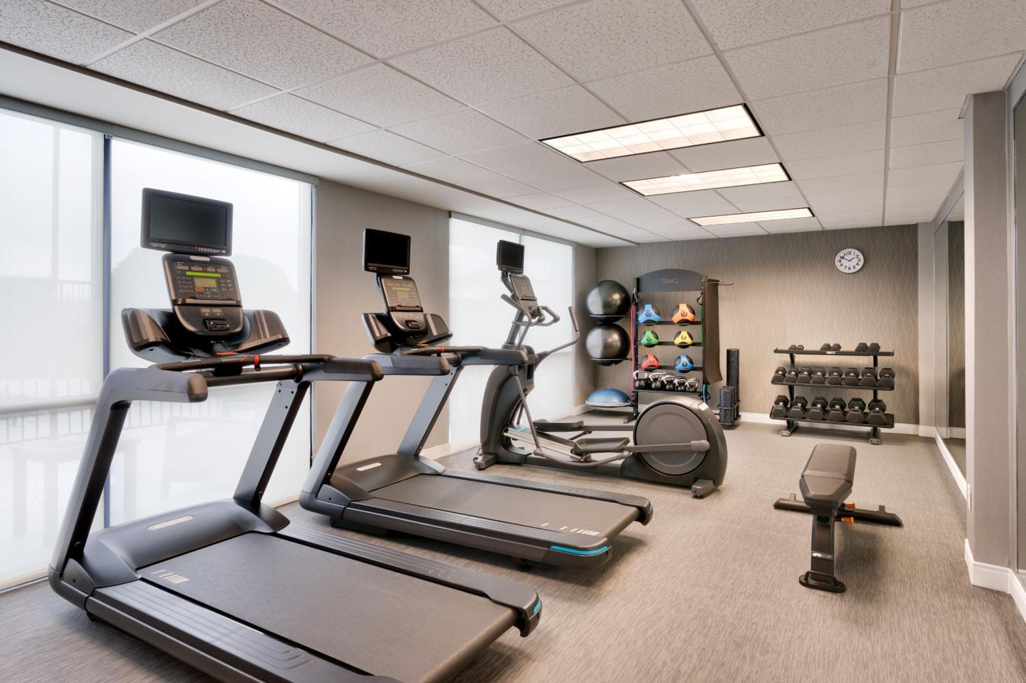 Courtyard By Marriott Johnson City Bagian luar foto