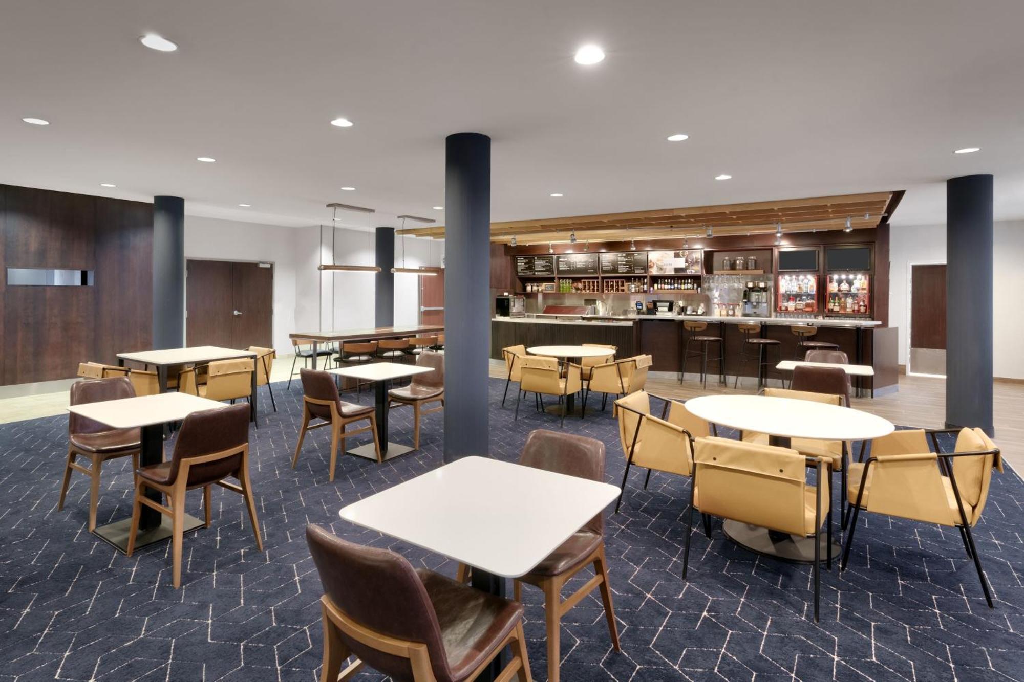 Courtyard By Marriott Johnson City Bagian luar foto
