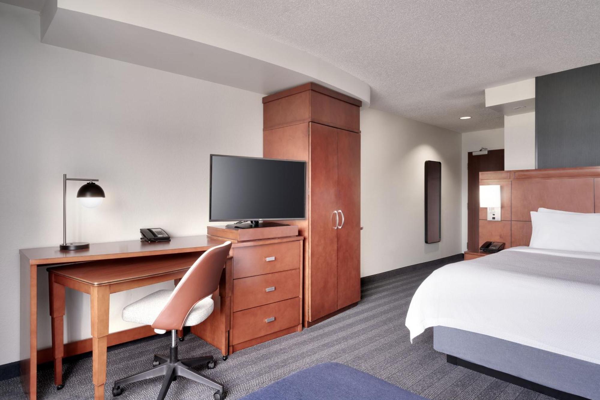 Courtyard By Marriott Johnson City Bagian luar foto