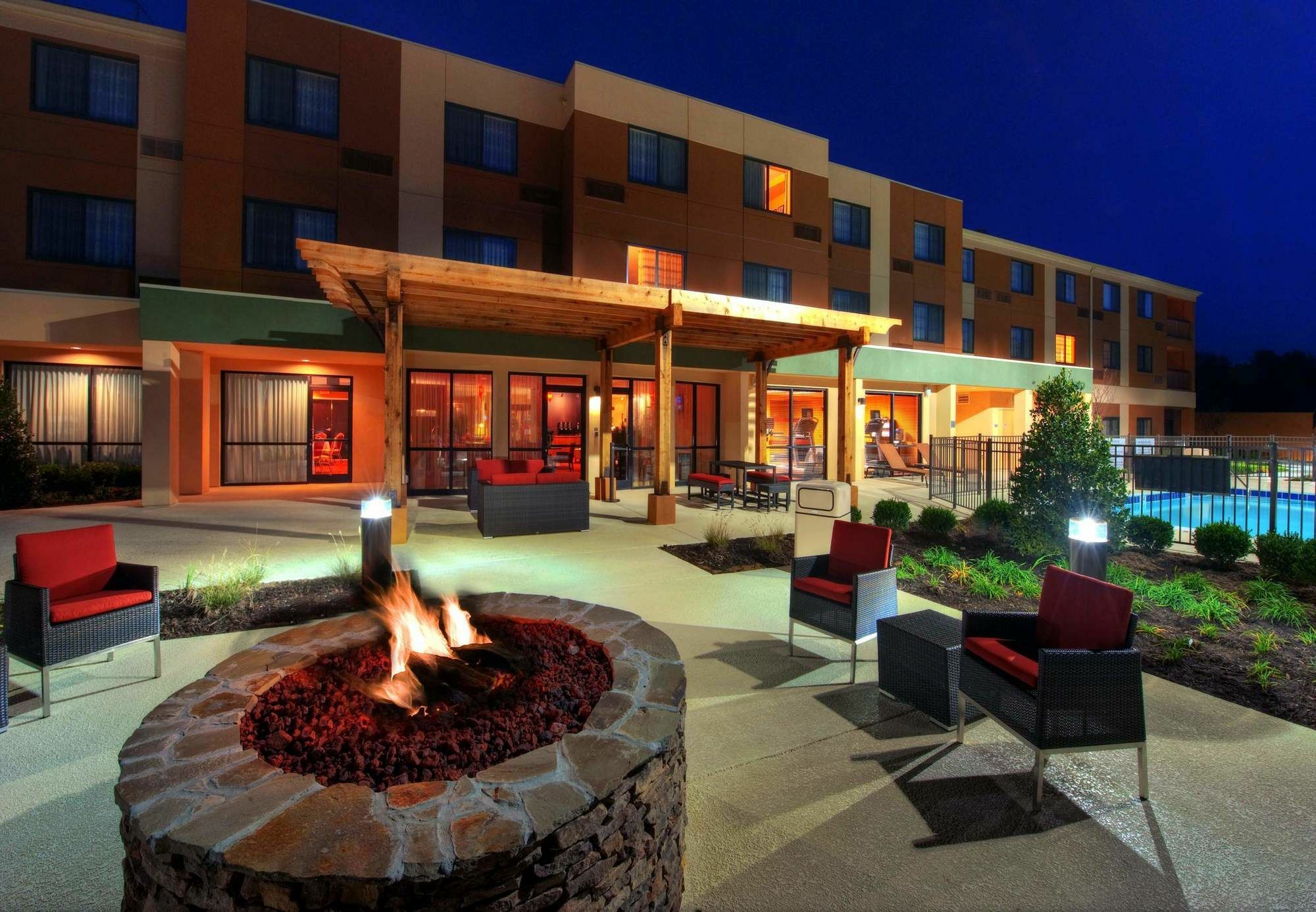 Courtyard By Marriott Johnson City Bagian luar foto